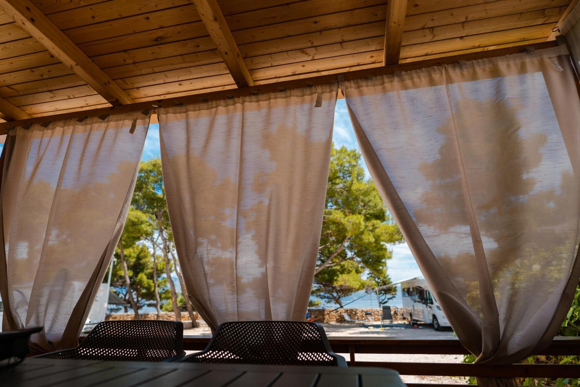 Boutique Camping Bunja Supetar Exterior foto